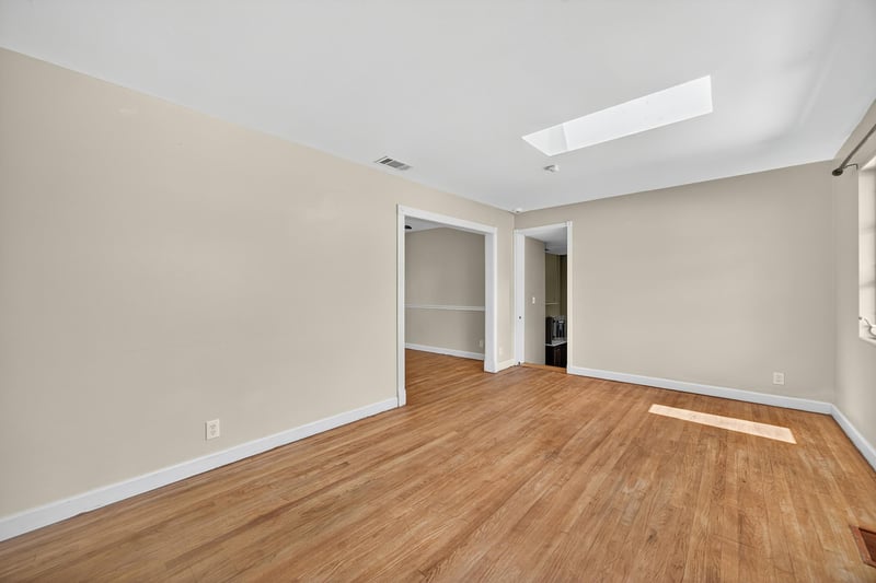 Photo 8 of 3424 Cesery Blvd, Jacksonville, FL 32277, photographed by Megapixeler