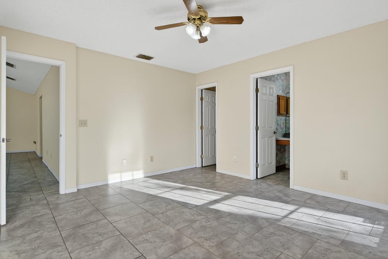 Photo 19 of 11170 Wandering Oaks Dr, Jacksonville, FL 32257, photographed by Megapixeler