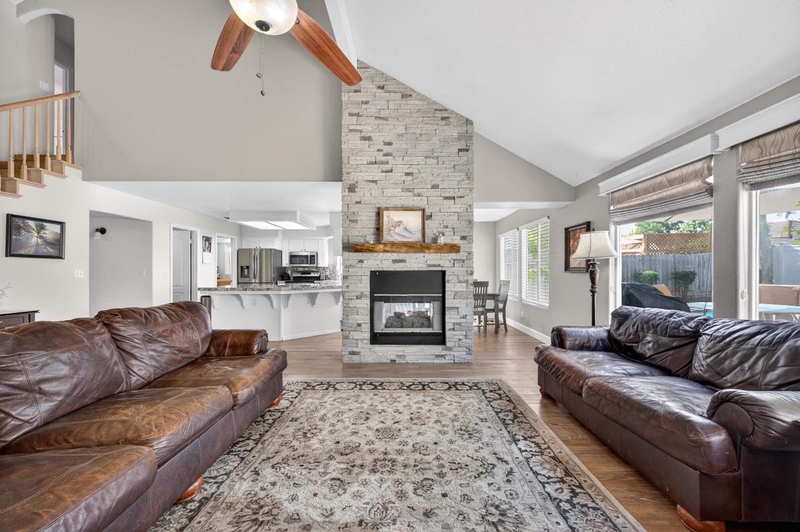 6367 N Selland Ave, photo 17