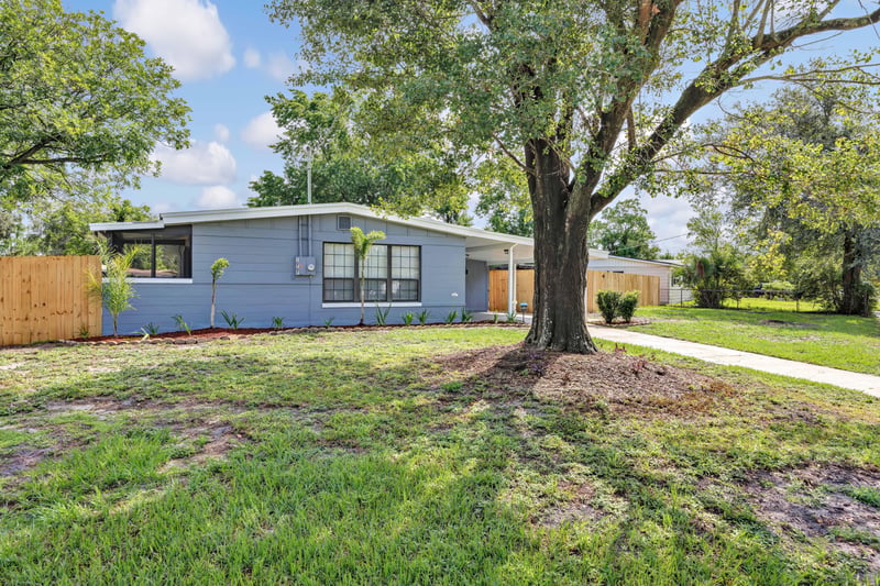 Photo 3 of 10707 Indies Dr N, Jacksonville, FL 32246, photographed by Megapixeler