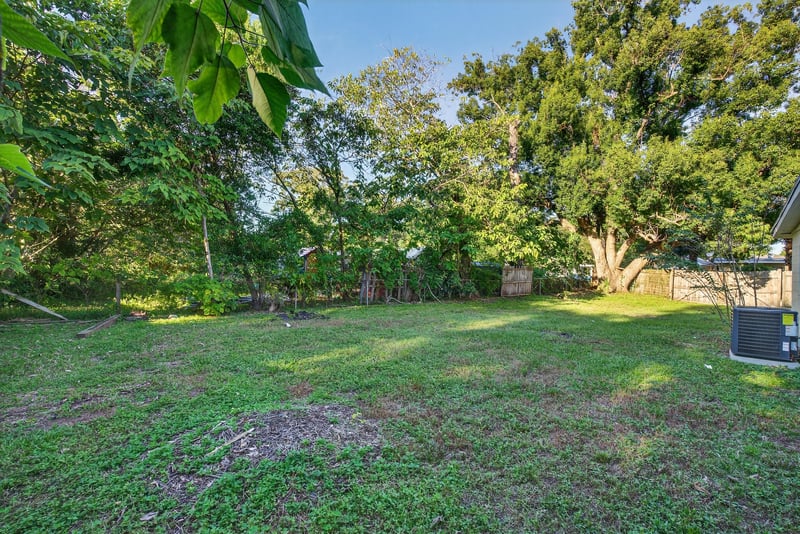 Photo 43 of 6923 King Arthur Rd N, Jacksonville, FL 32211, photographed by Megapixeler