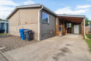 5143 Copper Creek Loop NE