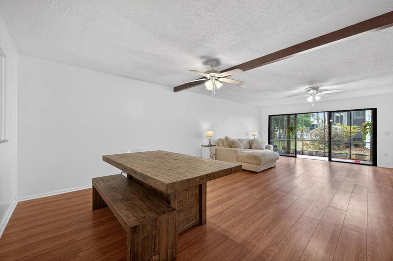 Photo 4 of 7936 Los Robles Ct #7936, Jacksonville, FL 32256, photographed by Megapixeler