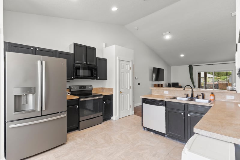 Photo 13 of 3808 Falcon Crest Dr, Green Cove Springs, FL 32043, photographed by Megapixeler