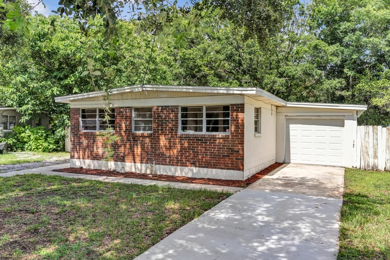 Photo 3 of 4407 Melvin Cir E, Jacksonville, FL 32210, photographed by Megapixeler
