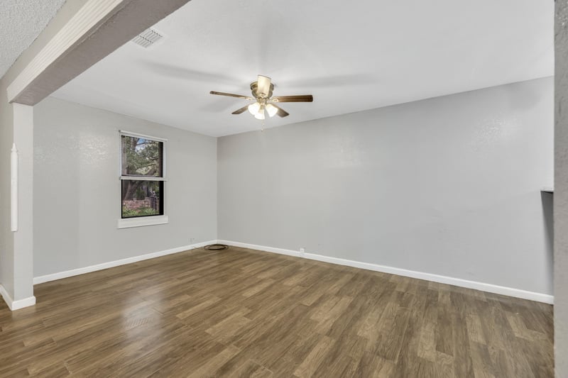 Photo 16 of 1722 W 30th St, Jacksonville, FL 32209, photographed by Megapixeler