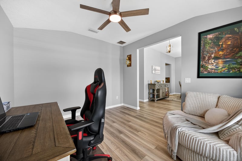 Office at 1733 Austin Lk Wy, Middleburg, FL 32068