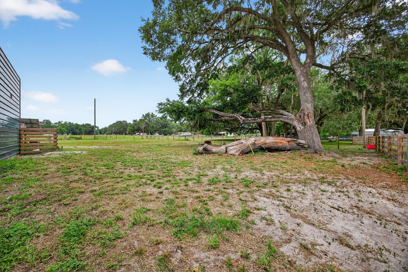 Photo 73 of 11844 SW County Rd 18, Hampton, FL 32044, photographed by Megapixeler