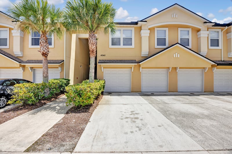 Photo 3 of 4240 Migration Dr unit #7, Jacksonville, FL 32257, photographed by Megapixeler