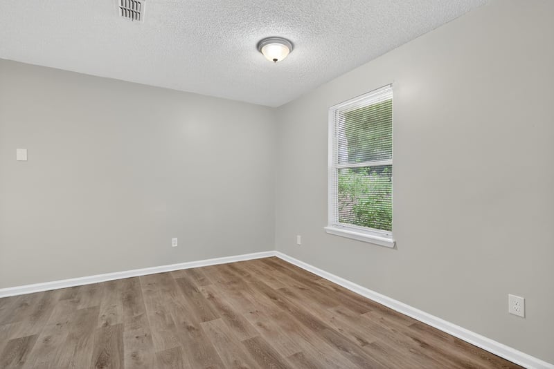 Photo 11 of 2857 Sandy Beach Ln, Jacksonville, FL 32277, photographed by Megapixeler