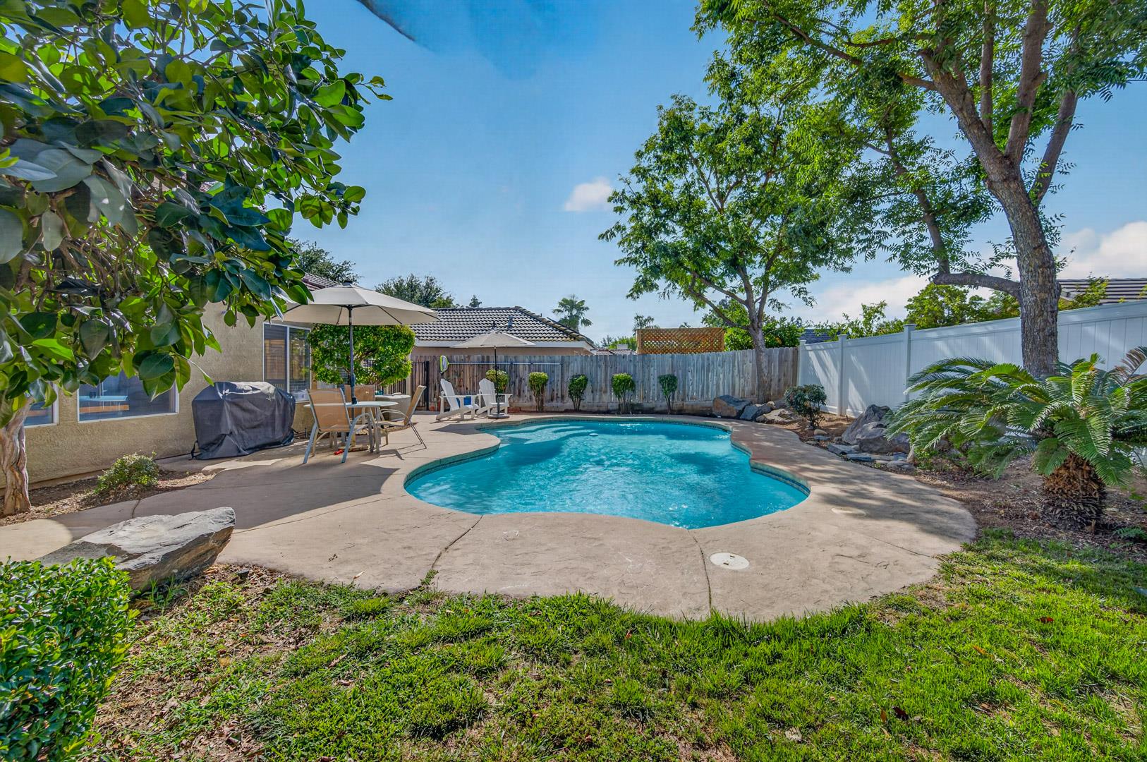 6367 N Selland Ave, photo 53