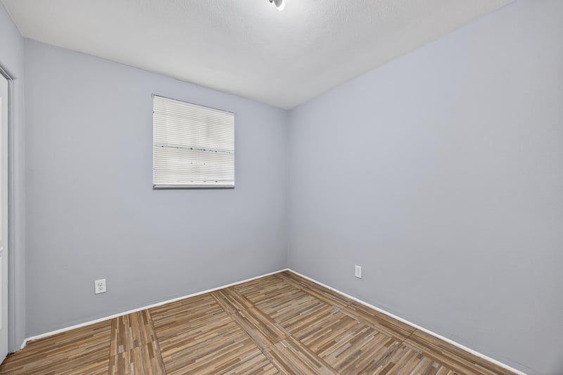 Photo 22 of 3811 Chase Ave, Jacksonville, FL 32209, photographed by Megapixeler