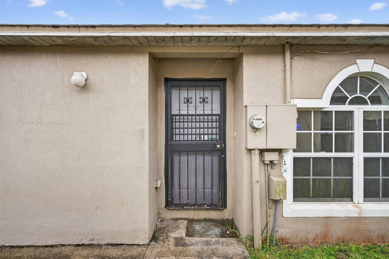 Photo 4 of 2042 Wiley Oaks Ln, Jacksonville, FL 32210, photographed by Megapixeler