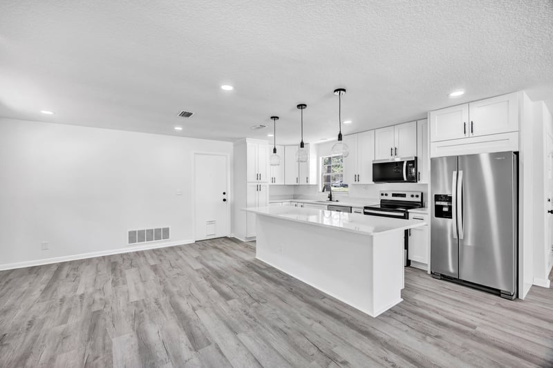 Photo 10 of 947 Grove Park Dr E, Orange Park, FL 32073, photographed by Megapixeler
