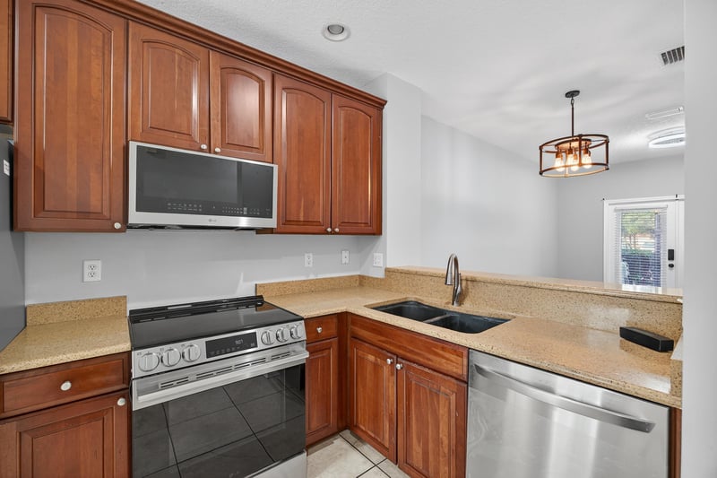 Photo 14 of 1472 Pitney Cir, Jacksonville, FL 32225, photographed by Megapixeler