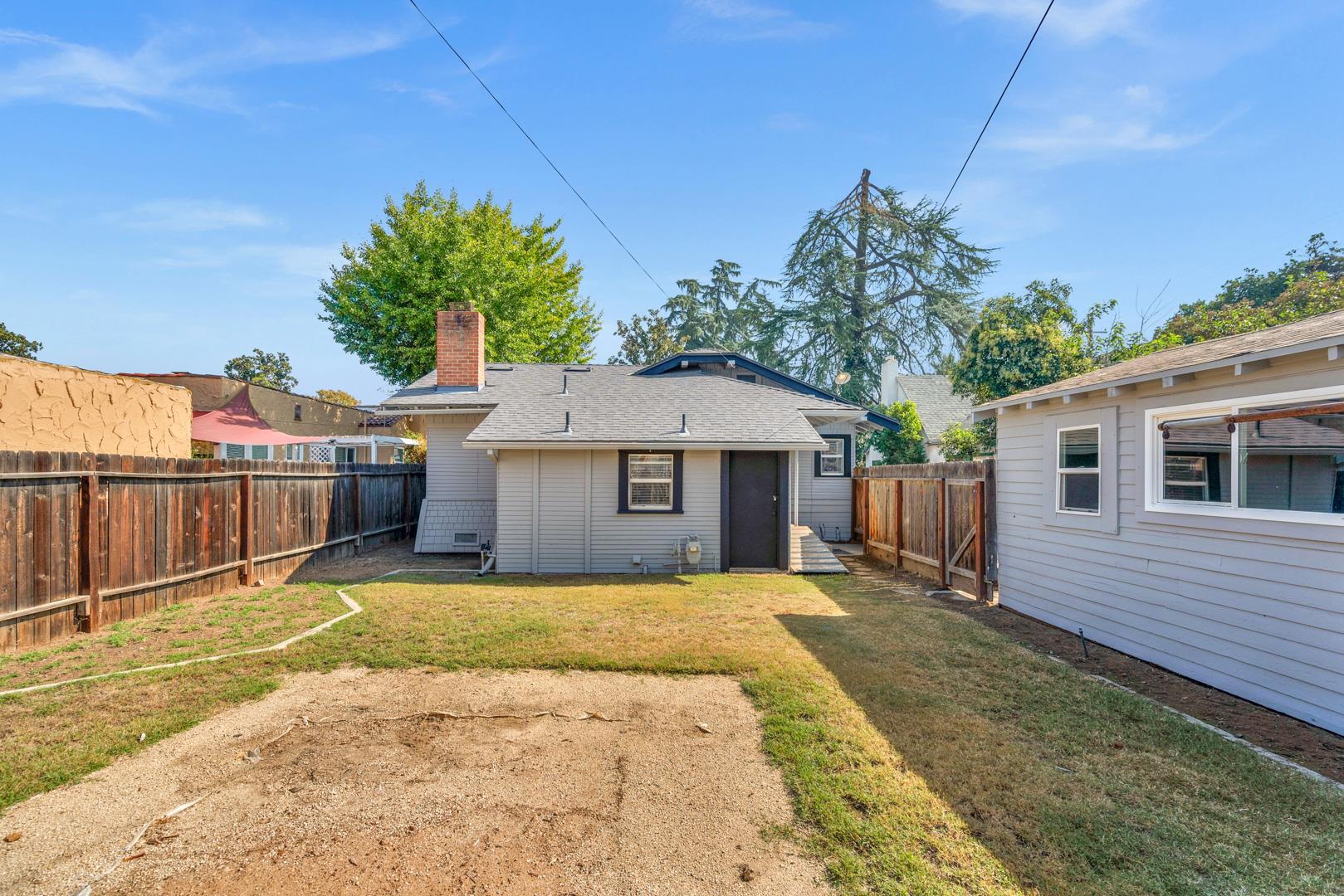 1009 N Vagedes Ave, photo 36