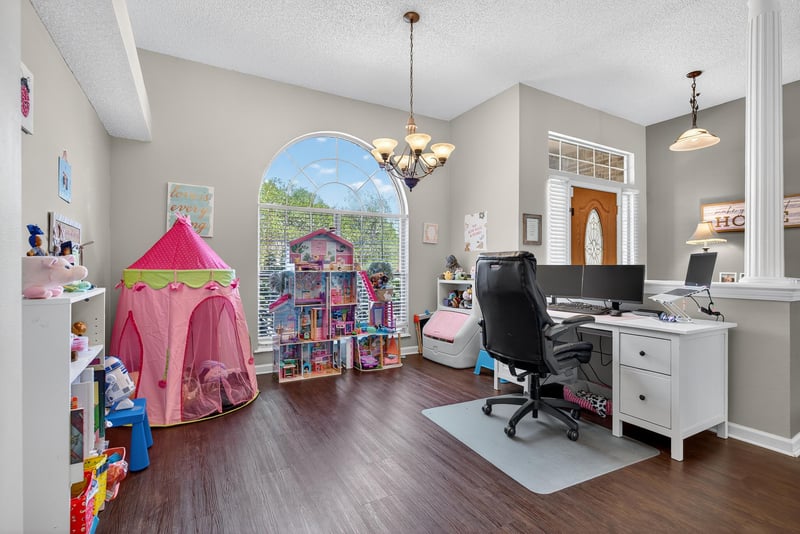 Photo 10 of 629 Hummingbird Ct, Jacksonville, FL 32259, photographed by Megapixeler