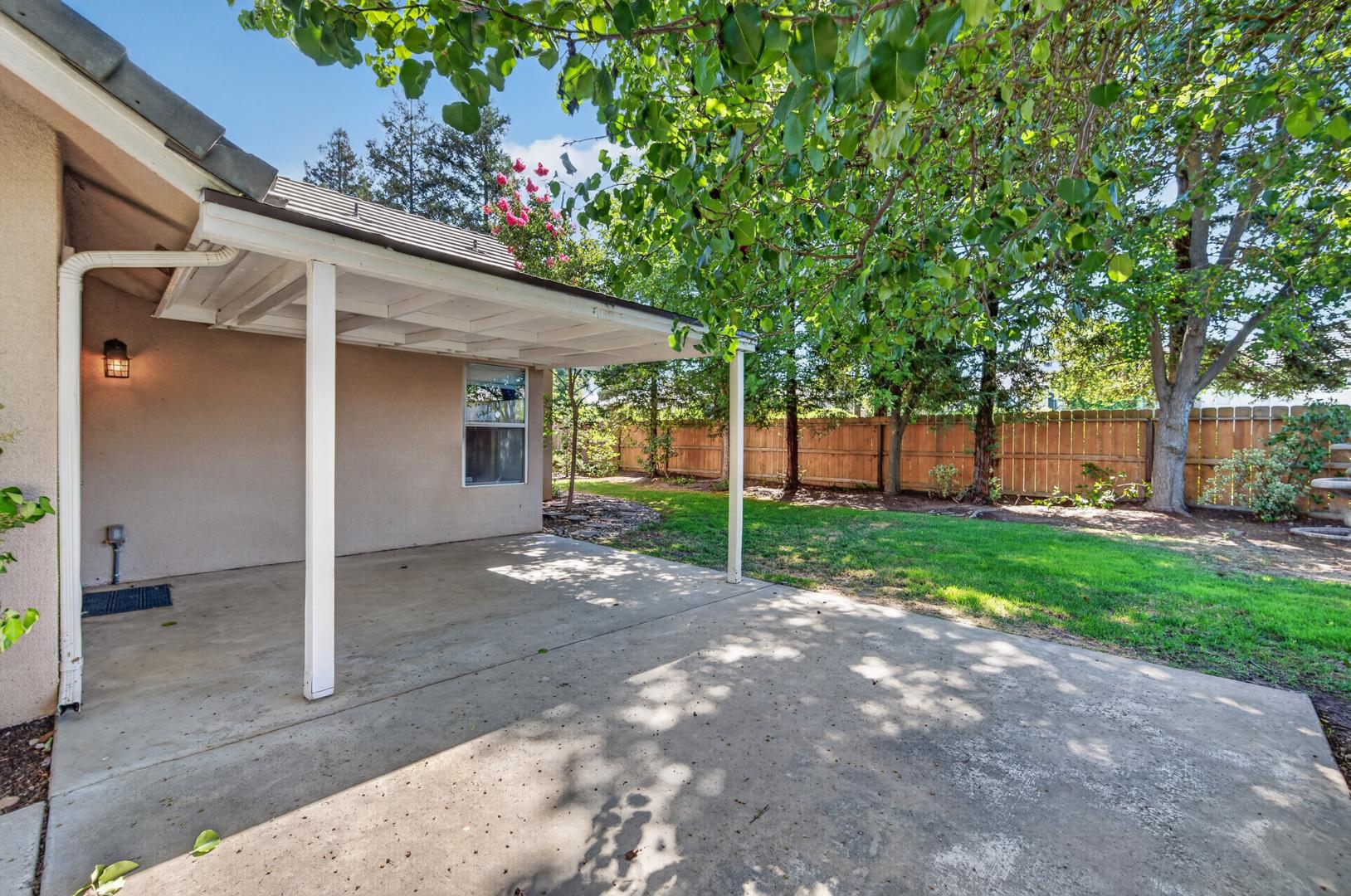 1327 E La France Dr, photo 47
