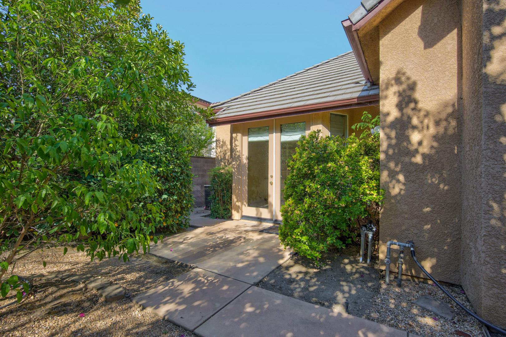 11 W Jordan Ave, photo 81