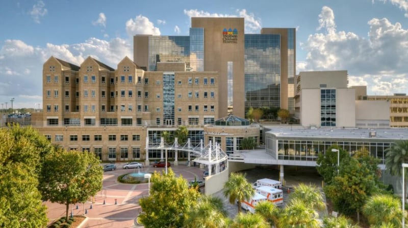 Hospital building exterior in Jacksonville