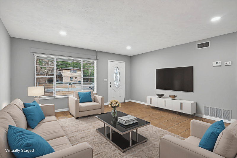 Photo 5 of 7815 Jaguar Dr, Jacksonville, FL 32244, photographed by Megapixeler