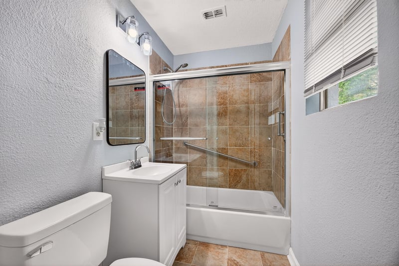 Photo 17 of 6952 Goldilocks Ln, Jacksonville, FL 32210, photographed by Megapixeler