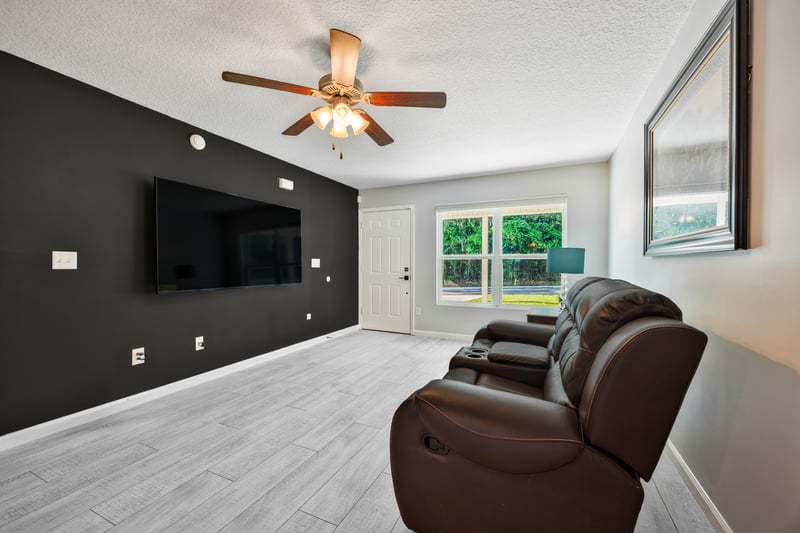 Photo 7 of 1524 Center St, Green Cove Springs, FL 32043, photographed by Megapixeler