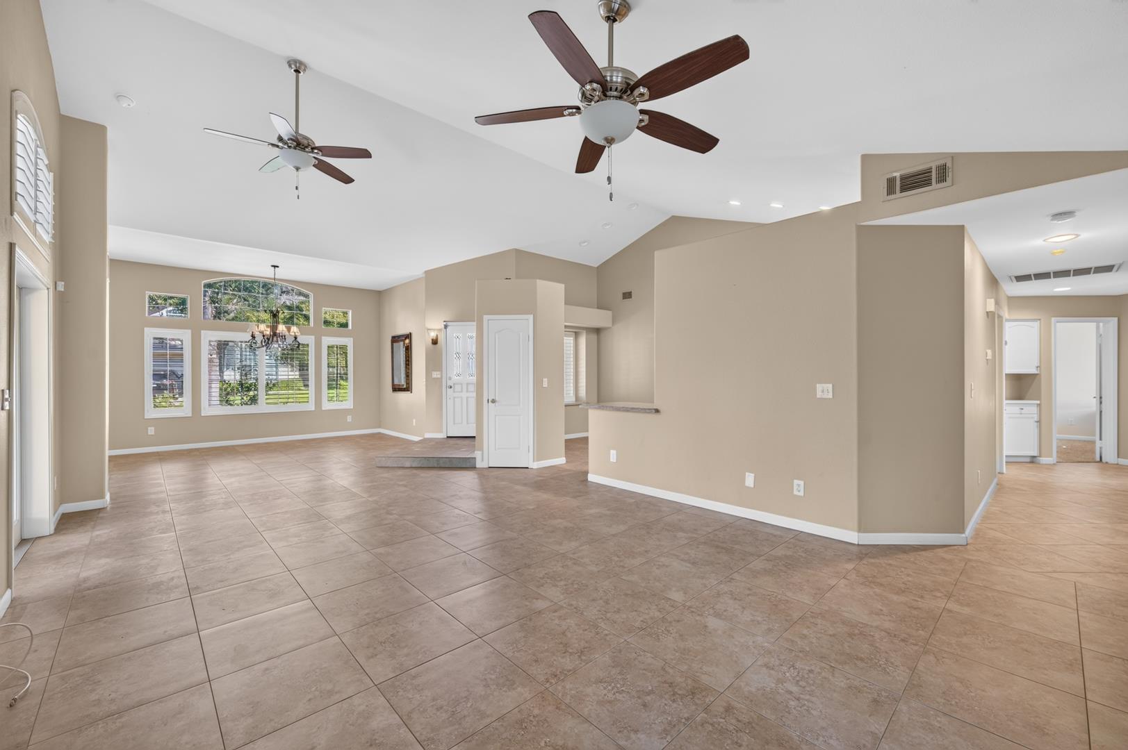 1327 E La France Dr, photo 22