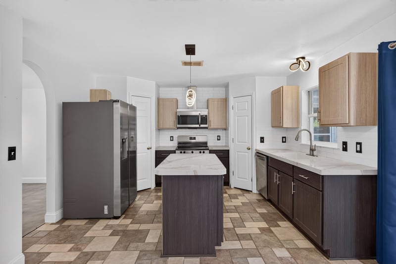 Kitchen with refrigerator and microwave at 3428 Glenn Hollow Ct, Jacksonville, FL 32226