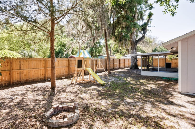 Photo 28 of 111 Husson Ave, Palatka, FL 32177, photographed by Megapixeler