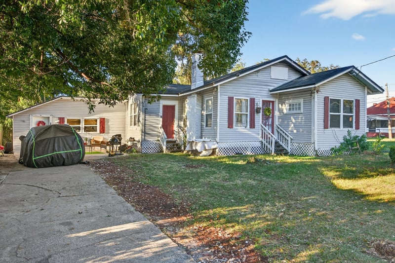 Photo 4 of 1209 Ida St, Jacksonville, FL 32208, photographed by Megapixeler