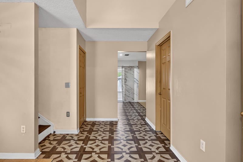 Photo 6 of 5537 Shady Pine St S, Jacksonville, FL 32244, photographed by Megapixeler
