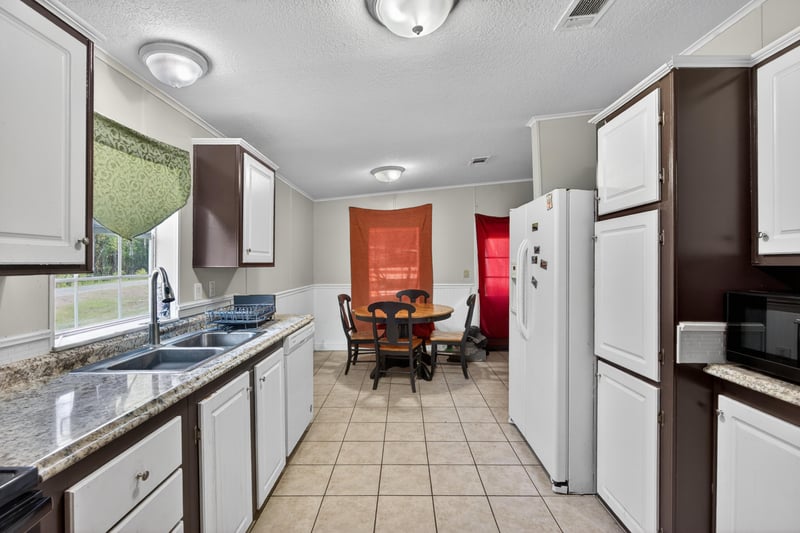 Photo 9 of 3423 NW 183rd St, Starke, FL 32091, photographed by Megapixeler