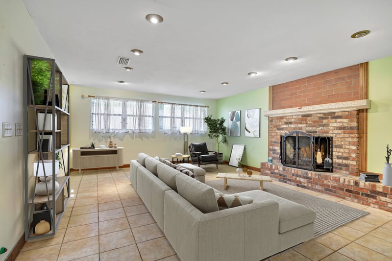 Family Room at 6749 Snow White Dr, Jacksonville, FL 32210