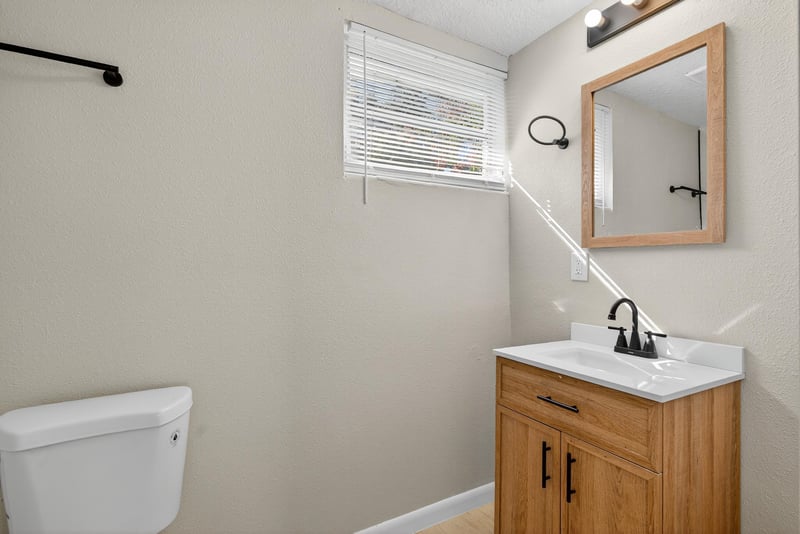Photo 19 of 5822 Begonia Rd, Jacksonville, FL 32209, photographed by Megapixeler