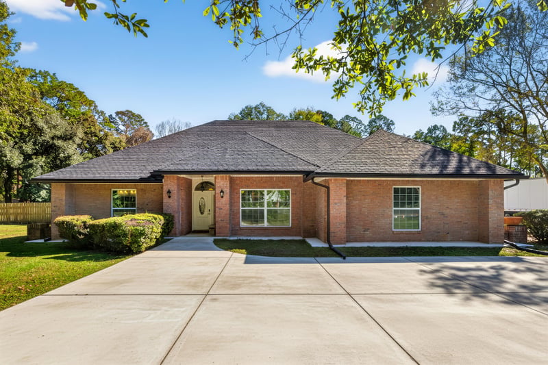 Driveway - Clean at 11341 V C Johnson Rd, Jacksonville, FL 32218
