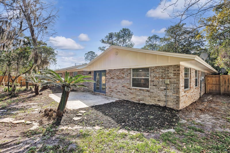 Photo 35 of 947 Grove Park Dr E, Orange Park, FL 32073, photographed by Megapixeler
