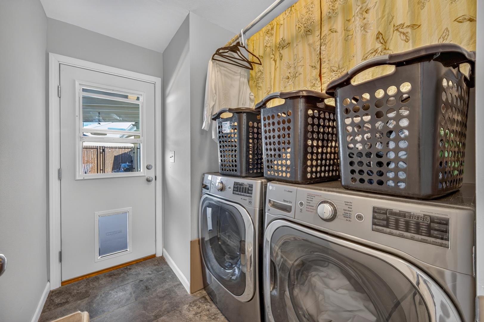 6659 N Laureen Ave, photo 48