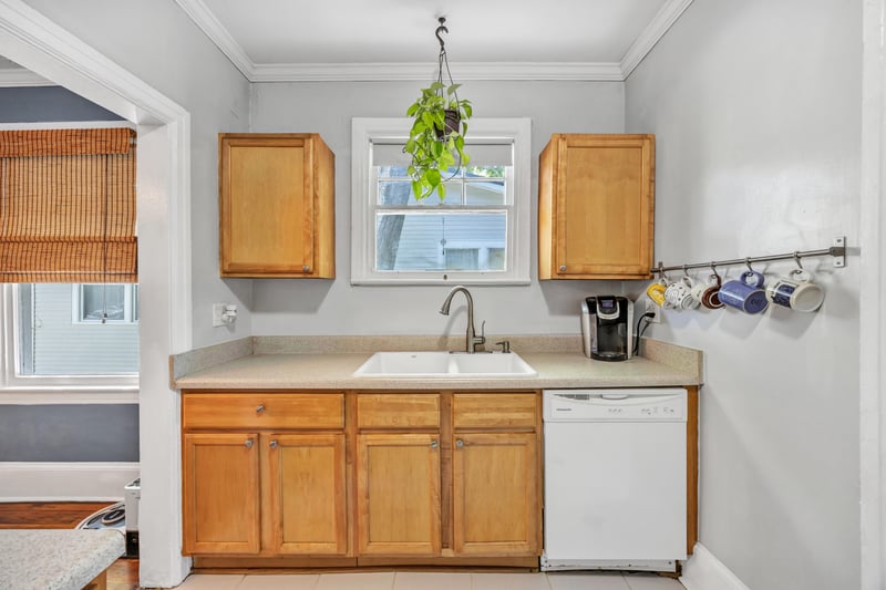 Photo 11 of 4560 French St, Jacksonville, FL 32205, photographed by Megapixeler