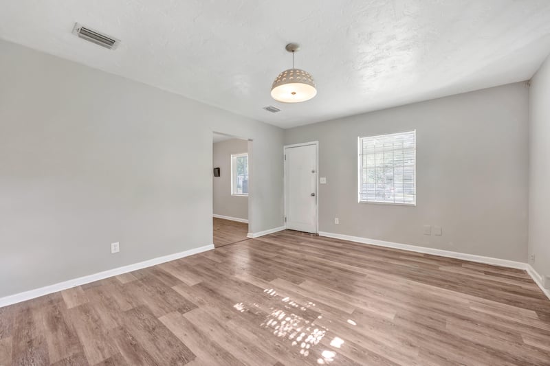 Photo 7 of 3126 Dignan St, Jacksonville, FL 32254, photographed by Megapixeler