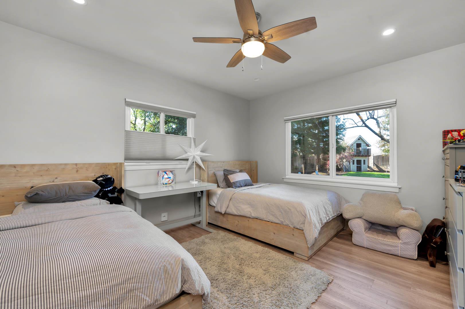 4481 N Palm Ave, photo 25
