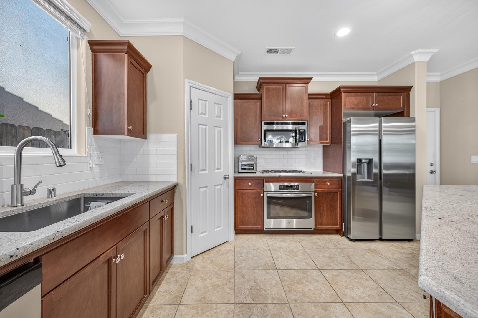 3501 Griffith Ave, photo 18
