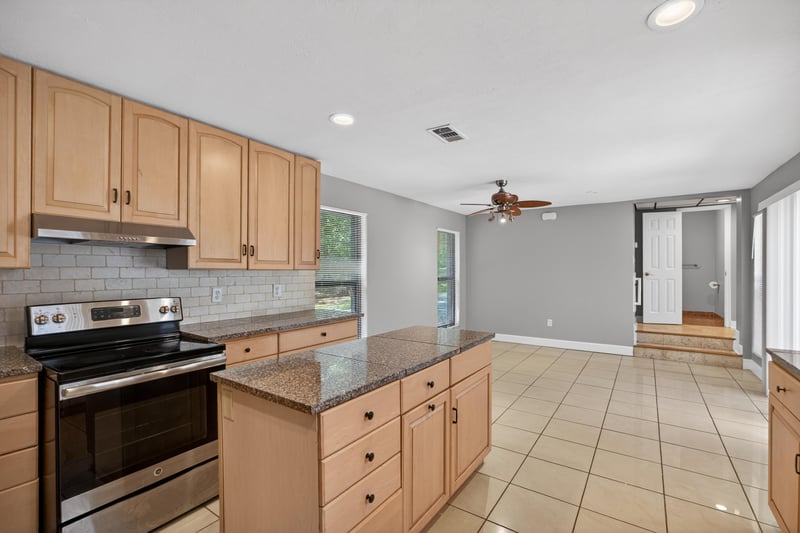 Photo 114 of 2411 Halperns Way, Middleburg, FL 32068, photographed by Megapixeler