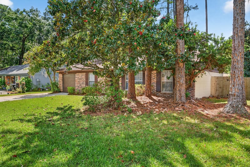 Photo 3 of 2705 Pinewood Blvd N, Middleburg, FL 32068, photographed by Megapixeler