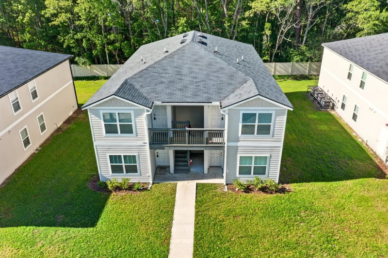 Photo 9 of 7650 Mailes Ct, Jacksonville, FL 32210, photographed by Megapixeler