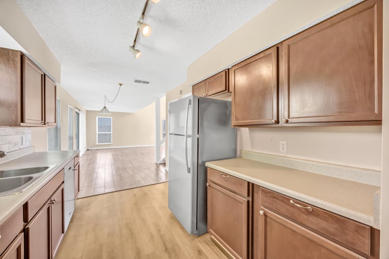 Photo 13 of 4351 Queensway Dr, Jacksonville, FL 32257, photographed by Megapixeler