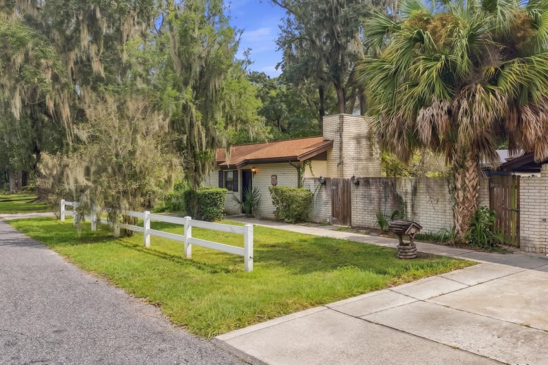 Real estate photo 9, photographed by Megapixeler on Hyde Grove Ave, Jacksonville