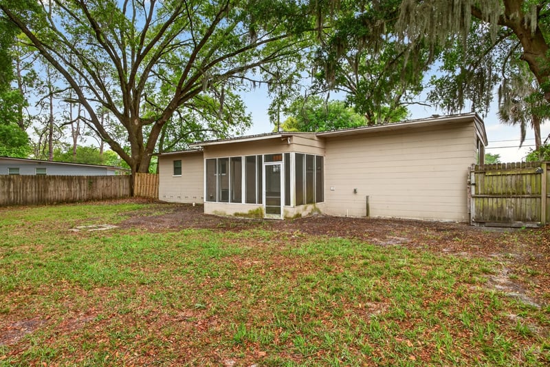Photo 35 of 4231 Rendale Dr N, Jacksonville, FL 32210, photographed by Megapixeler
