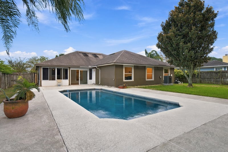 Pool and patio day-to-dusk edit, photographed by Megapixeler on Winding Springs Ct, Jacksonville