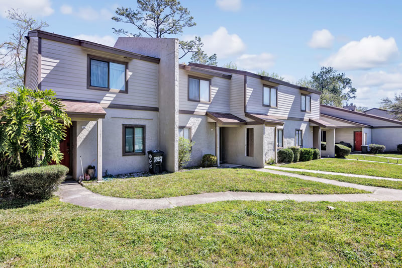 Photo 2 of 8300 Plaza Gate Ln unit 1062, Jacksonville, FL 32217, photographed by Megapixeler